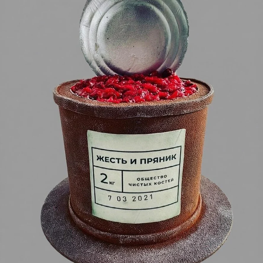Торт консервная банка